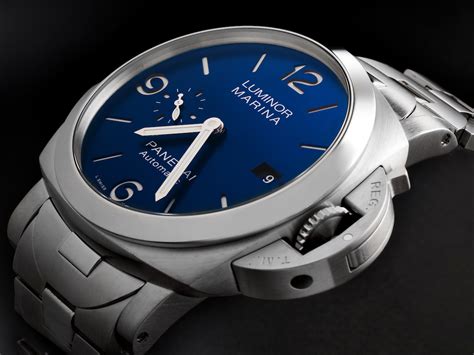 how to change the date on a panerai watch|panerai watch date change.